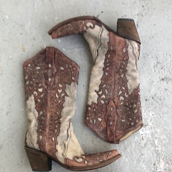 Corral Lace cowboy boots - Picture 1 of 7